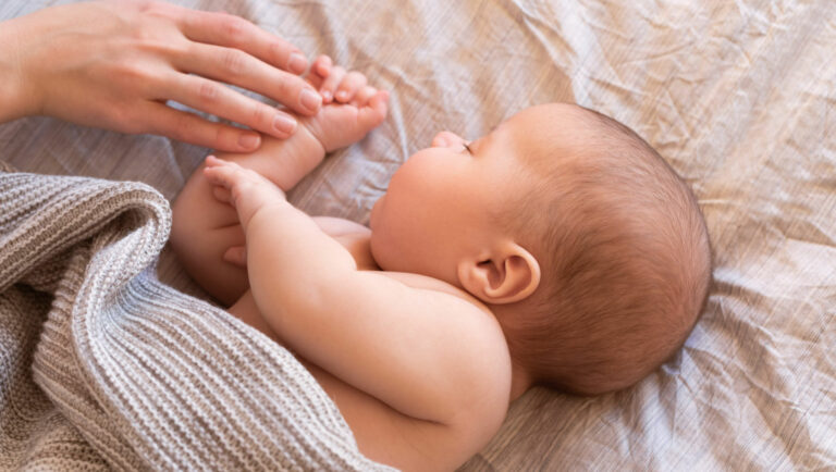 Newborns to Shake When They Are Asleep